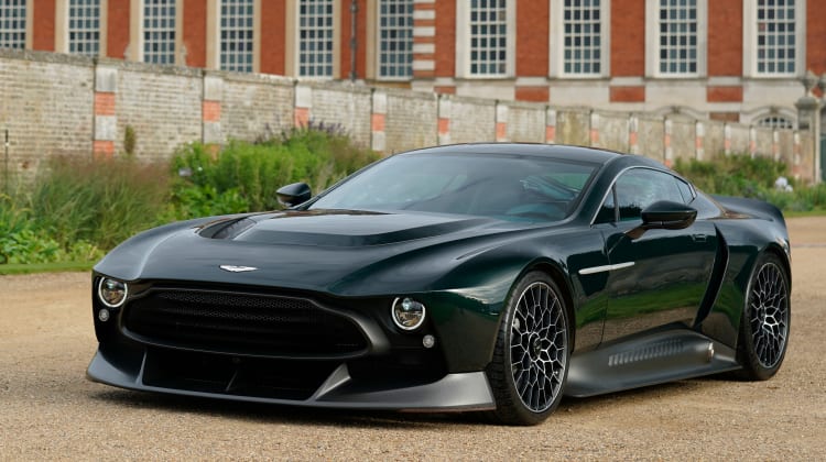 Aston martin виктор